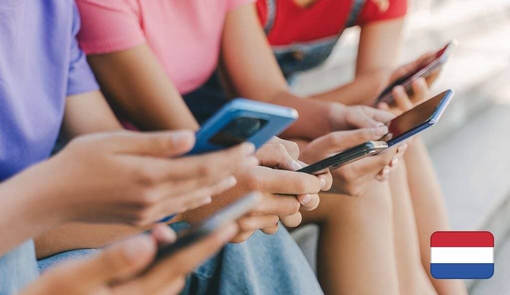 Dutch Government Proposes EU-Wide Ban on Social Media Use for Under-15s