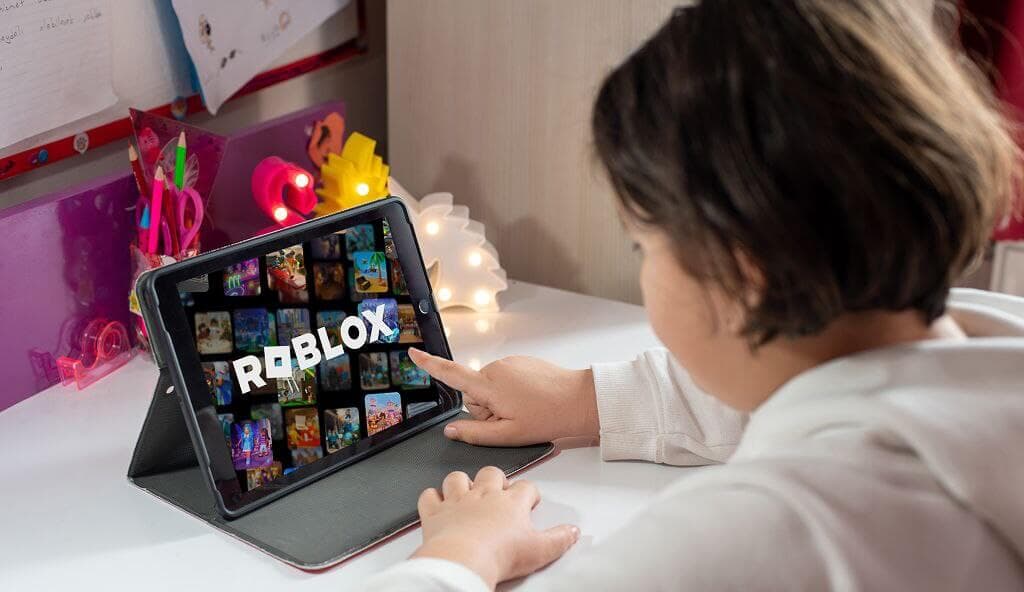 Roblox Deploys AI to Rewrite Swearing and Slurs in Real-Time Chat